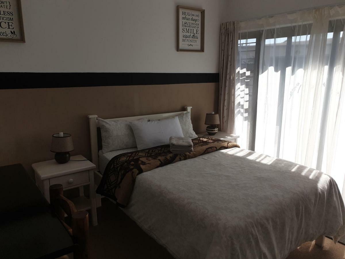 Sunflower Self-Catering Walvis Bay Exterior photo